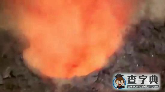 驚魂一刻！智利火山突然爆發(fā) 游客尖叫逃離1