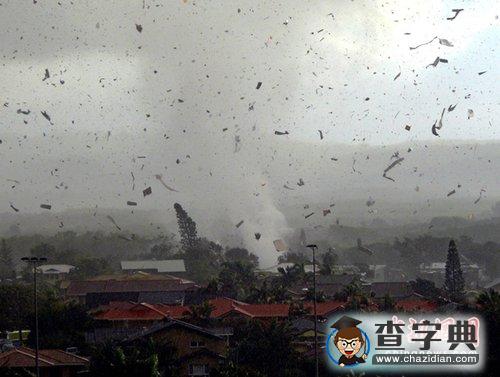 澳大利亞遭遇罕見(jiàn)小型龍卷風(fēng)2