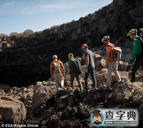 科學家對蘭薩羅特火山隧道開展史上規(guī)模最大3D掃描2