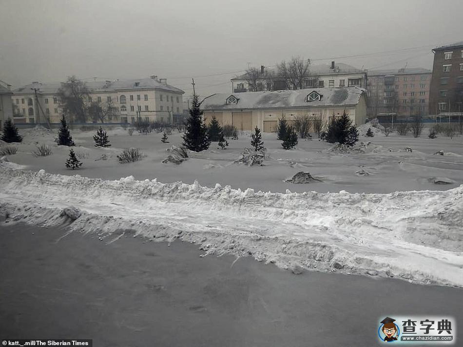 西伯利亞小鎮(zhèn)天降黑雪 居民稱仿佛生活在地獄7